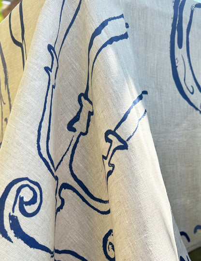 Ciao Bella Linen Tablecloth